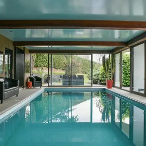  Villa Superbe Avec Piscine Interieure, Sauna, Jacuzzi Et Salle De Sport